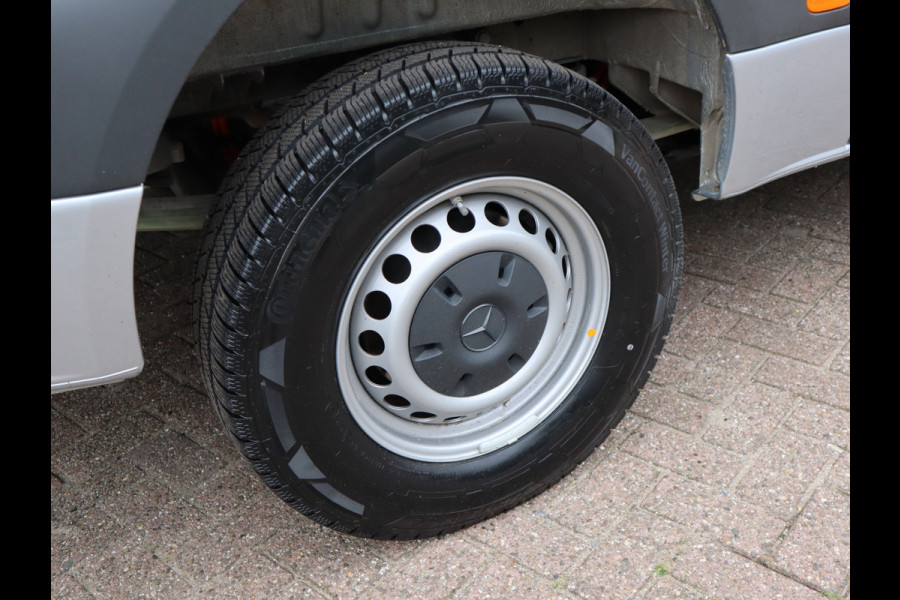 Mercedes-Benz eSprinter 314 RWD AC+DC Snelladen L2H2 New Model - 56 kWh - WLPT 181 km - LED