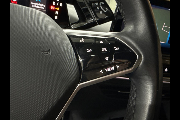Volkswagen ID.4 First 77 kWh | Navi | Camera | Adaptive Cruise | 1st | Leder / Alcantara | Trekhaak | BTW-Auto | Carplay
