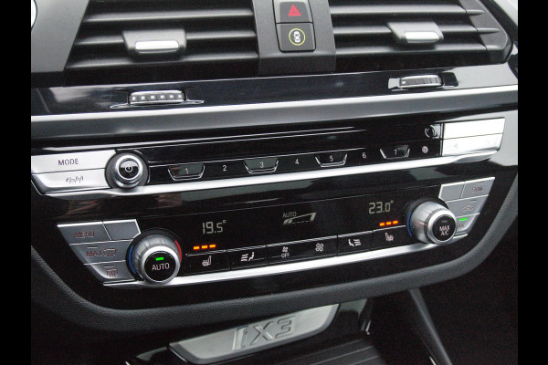 BMW iX3 High Executive 80 kWh | Panoramadak | 360 Camera | Harman Kardon | Head-up Display | Sfeerverlichting |