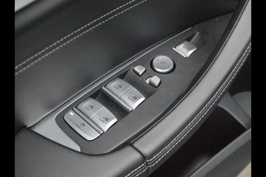 BMW iX3 High Executive 80 kWh | Panoramadak | 360 Camera | Harman Kardon | Head-up Display | Sfeerverlichting |