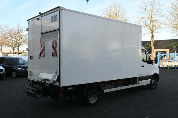 Mercedes-Benz Sprinter 514 CDI L3 Bakwagen met laadklep Airco, MBUX, Geveerde stoel, Stoelverwarming