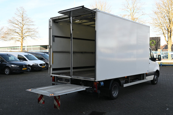 Mercedes-Benz Sprinter 514 CDI L3 Bakwagen met laadklep Airco, MBUX, Geveerde stoel, Stoelverwarming