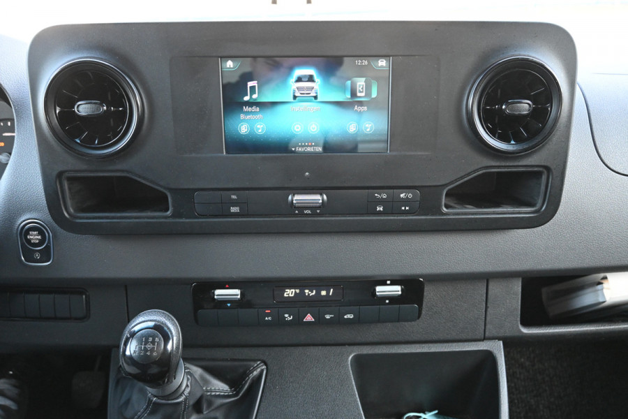 Mercedes-Benz Sprinter 514 CDI L3 Bakwagen met laadklep Airco, MBUX, Geveerde stoel, Stoelverwarming
