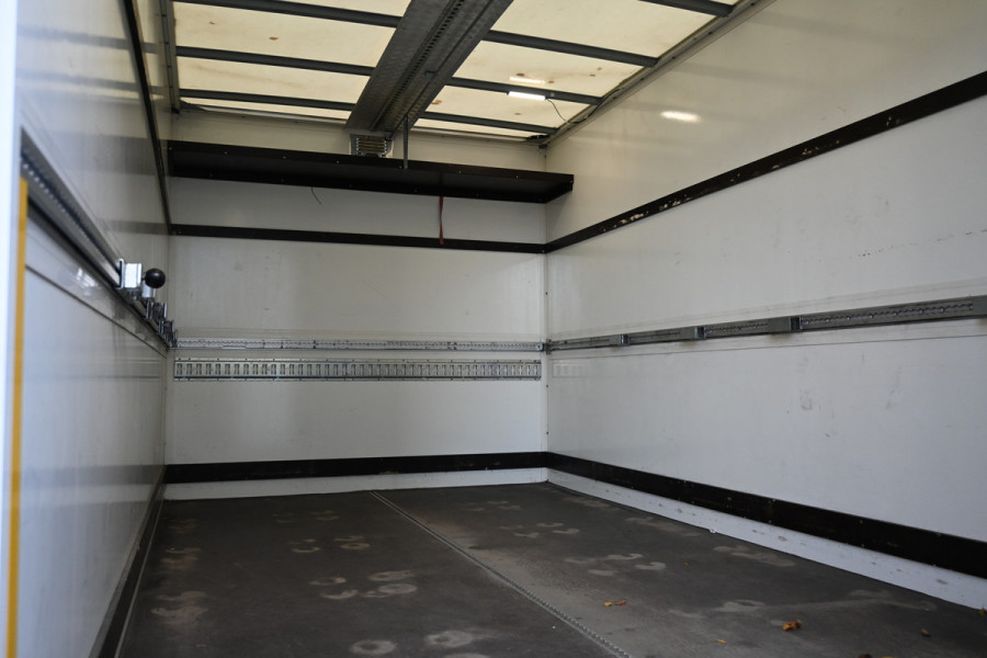 Mercedes-Benz Sprinter 514 CDI L3 Bakwagen met laadklep Airco, MBUX, Geveerde stoel, Stoelverwarming