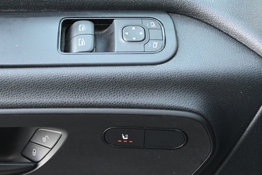 Mercedes-Benz Sprinter 514 CDI L3 Bakwagen met laadklep Airco, MBUX, Geveerde stoel, Stoelverwarming