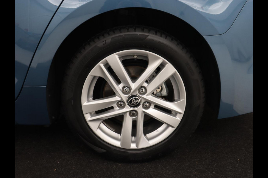 Toyota Corolla 1.8 Hybrid Active | Camera | Adaptive cruise | Navigatie | Carplay | DAB | Full LED | Climate control | Bluetooth