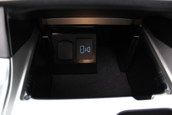 Ford Explorer 3.0 V6 EcoBoost PHEV Platinum | Panoramadak | Leder | Massage | B&O