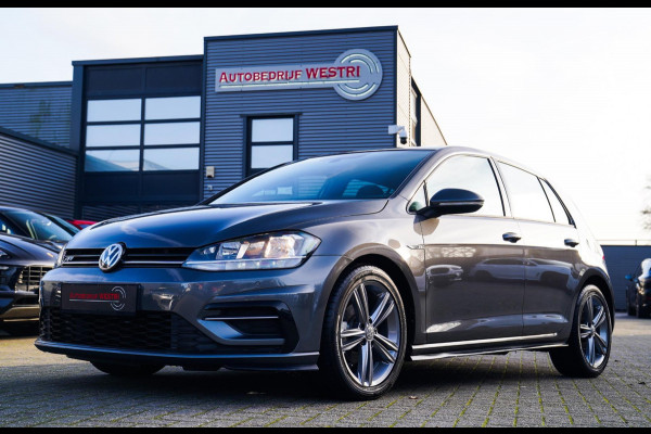 Volkswagen Golf 1.0 TSI Highline | R-line | Achteruitrijcamera | Pano