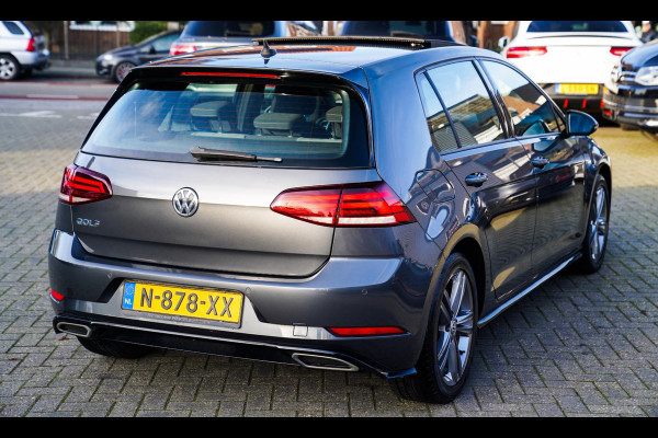 Volkswagen Golf 1.0 TSI Highline | R-line | Achteruitrijcamera | Pano
