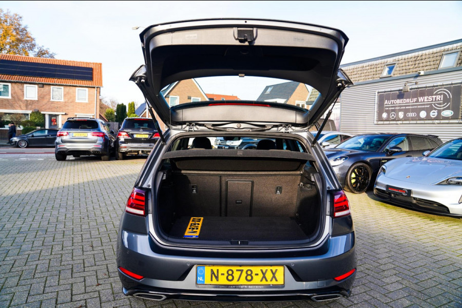 Volkswagen Golf 1.0 TSI Highline | R-line | Achteruitrijcamera | Pano