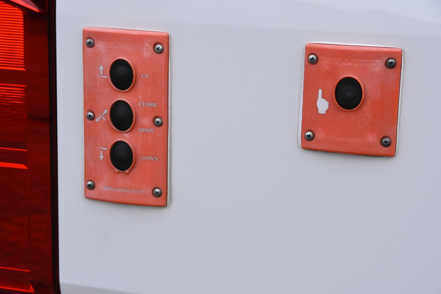 Volkswagen Crafter 30 2.0 TDI L3H3 Laadklep *1ste Eigenaar*Leer*Navigatie*