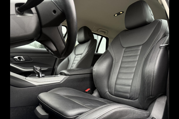 BMW 3 Serie Touring 320e Aut. Hybrid Executive Business Leder Sport | Trekhaak | BMW Laser | LED