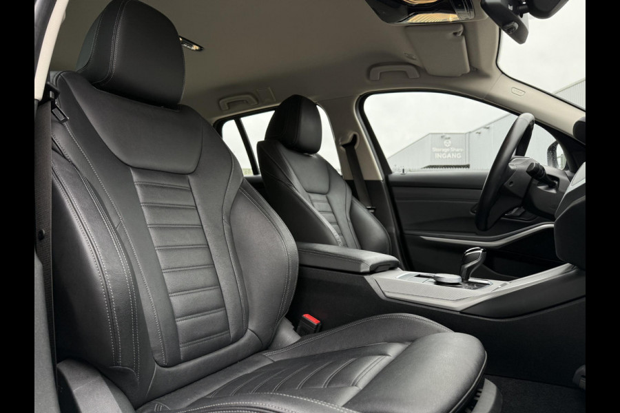 BMW 3 Serie Touring 320e Aut. Hybrid Executive Business Leder Sport | Trekhaak | BMW Laser | LED