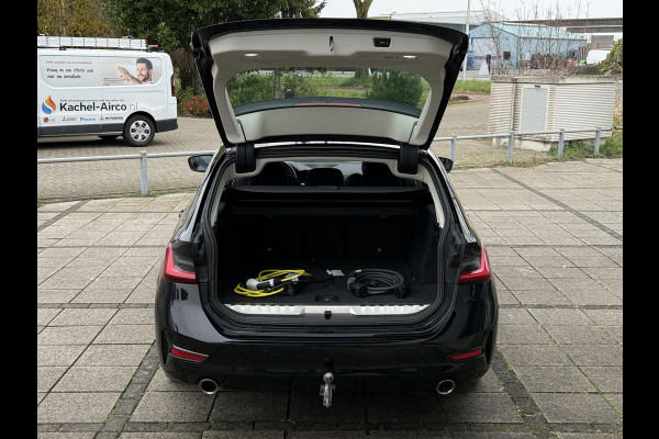 BMW 3 Serie Touring 320e Aut. Hybrid Executive Business Leder Sport | Trekhaak | BMW Laser | LED