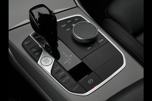 BMW 3 Serie Touring 320e Aut. Hybrid Executive Business Leder Sport | Trekhaak | BMW Laser | LED