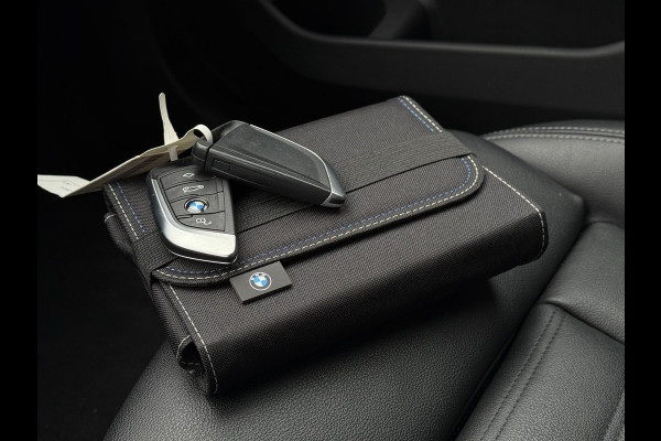 BMW 3 Serie Touring 320e Aut. Hybrid Executive Business Leder Sport | Trekhaak | BMW Laser | LED