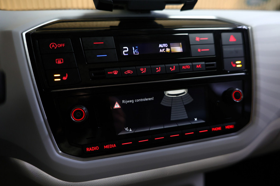 Volkswagen up! 1.0 TSI Beats Up! 90pk PANO BT PDC STOELVW CRUISE ECC '17