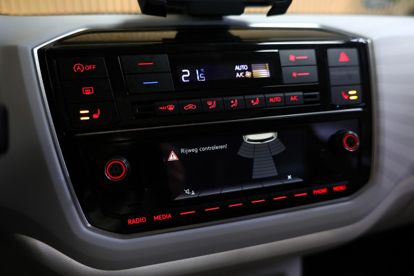 Volkswagen up! 1.0 TSI Beats Up! 90pk PANO BT PDC STOELVW CRUISE ECC '17