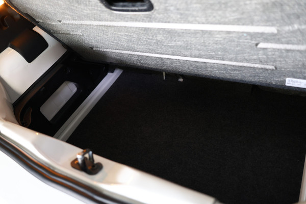 Volkswagen up! 1.0 TSI Beats Up! 90pk PANO BT PDC STOELVW CRUISE ECC '17