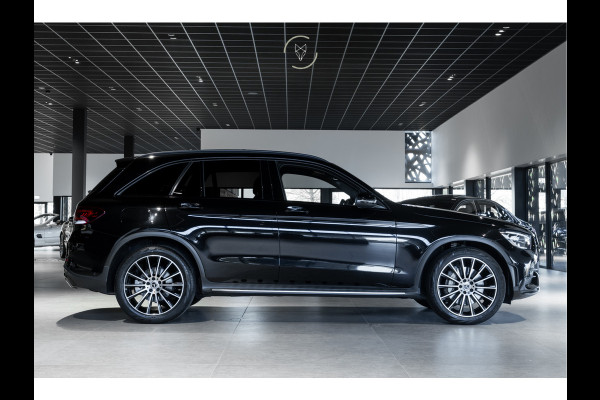 Mercedes-Benz GLC 200 4-M AMG Night|Panorama|20"|Trekhaak|MBUX|Spoorpakket|Sfeerverlichting|Treeplanken|New Service