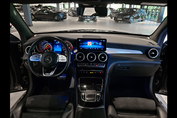 Mercedes-Benz GLC 200 4-M AMG Night|Panorama|20"|Trekhaak|MBUX|Spoorpakket|Sfeerverlichting|Treeplanken|New Service