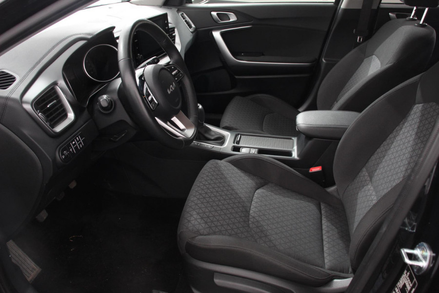 Kia Ceed Sportswagon 1.0 T-GDi 101pk Prestige | Navigatie | Apple Carplay/Android Auto | Camera | Stoel- en stuurverwarming | Cruise Control | Climate Control | Start/Stop systeem | Getinte ramen