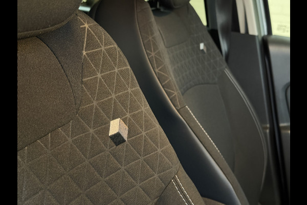 Renault Captur 0.9 TCe 90pk Limited | Navi | Cruise control | 16"| Airco | PDC |