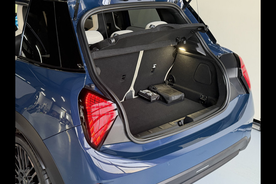 MINI Mini 1.5 Cooper C Favoured M / Leder / Head Up / Pan Dak