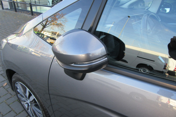 Honda Jazz 1.3 i-VTEC Elegance Automaat , Navi, Camera, Stoelverw, Enz.