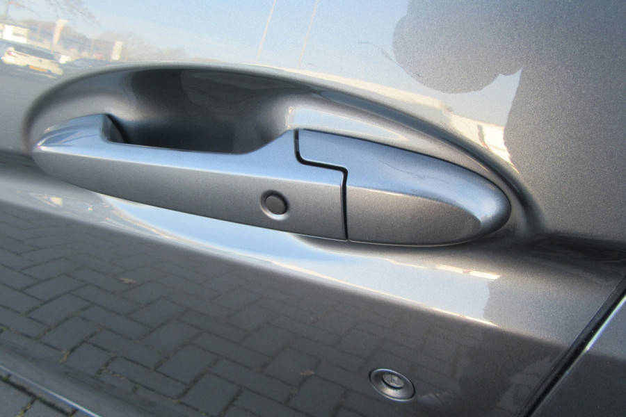 Honda Jazz 1.3 i-VTEC Elegance Automaat , Navi, Camera, Stoelverw, Enz.