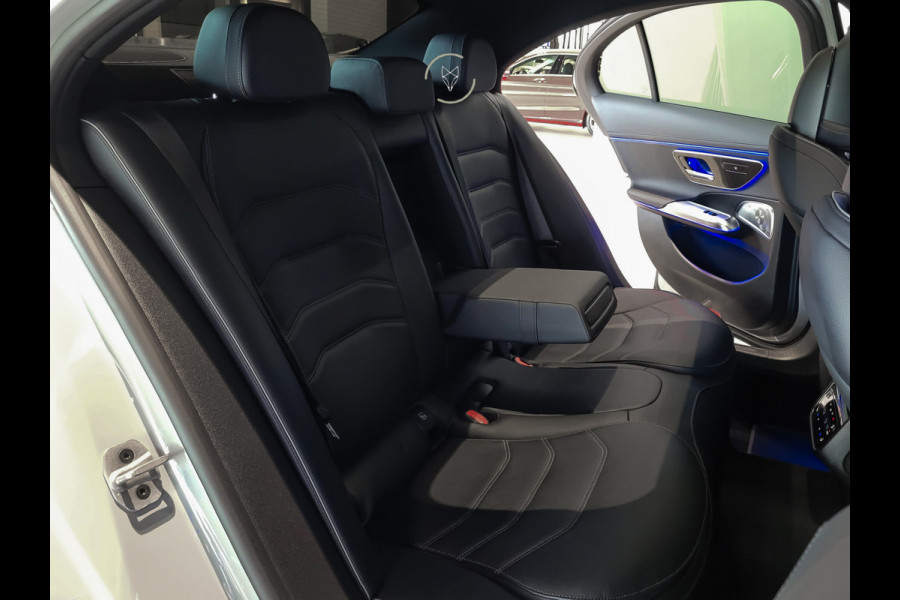 Mercedes-Benz E-Klasse 400 e 4-M AMG Luchtvering|Achterasbesturing|Superscreen|Keyless|Stoelkoeling|HUD|Digital Light