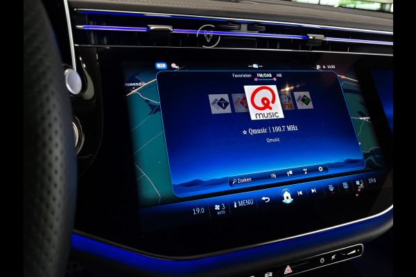 Mercedes-Benz E-Klasse 400 e 4-M AMG Luchtvering|Achterasbesturing|Superscreen|Keyless|Stoelkoeling|HUD|Digital Light