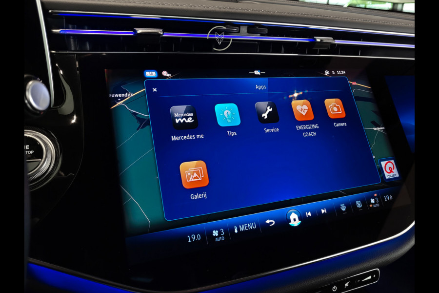 Mercedes-Benz E-Klasse 400 e 4-M AMG Luchtvering|Achterasbesturing|Superscreen|Keyless|Stoelkoeling|HUD|Digital Light