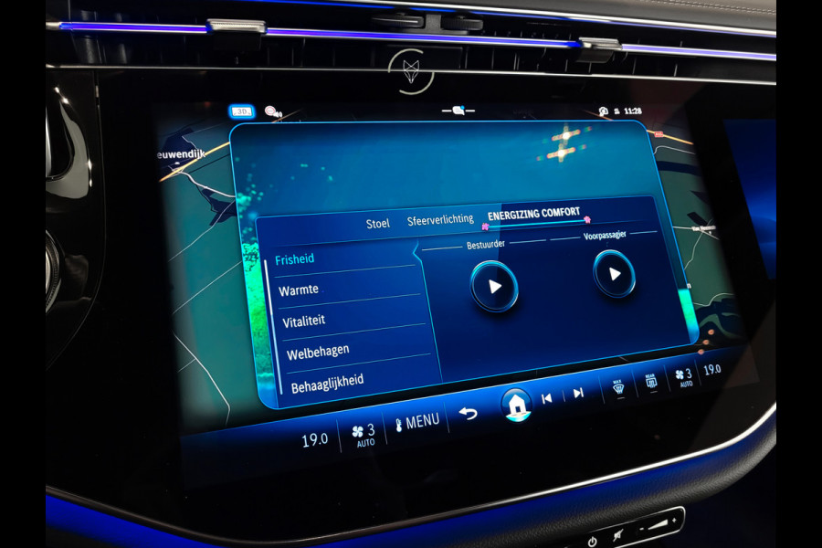 Mercedes-Benz E-Klasse 400 e 4-M AMG Luchtvering|Achterasbesturing|Superscreen|Keyless|Stoelkoeling|HUD|Digital Light