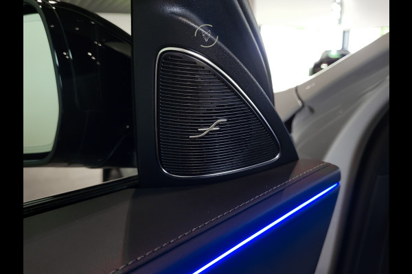 Mercedes-Benz E-Klasse 400 e 4-M AMG Luchtvering|Achterasbesturing|Superscreen|Keyless|Stoelkoeling|HUD|Digital Light