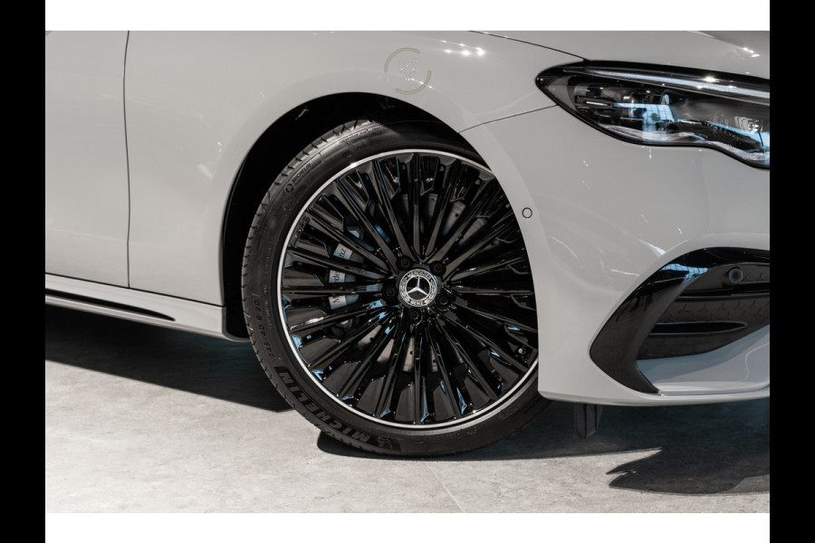 Mercedes-Benz E-Klasse 400 e 4-M AMG Luchtvering|Achterasbesturing|Superscreen|Keyless|Stoelkoeling|HUD|Digital Light
