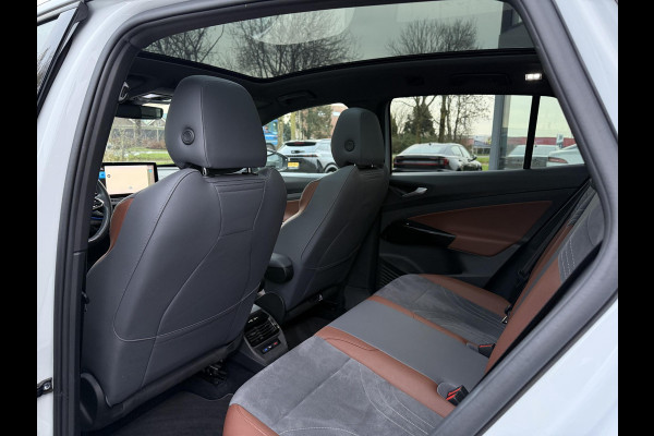 Volkswagen ID.4 First Max 77 kWh | Panorama | IQ-Light | 360 Camera |