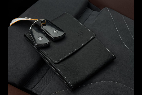 Volkswagen ID.4 First Max 77 kWh | Panorama | IQ-Light | 360 Camera |