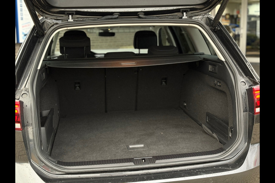 Volkswagen Passat Variant 1.4 TSI PHEV GTE Business | Navi, ACC, Head-Up, Camera, Stoelverw., Climate, Trekhaak, App Connect |