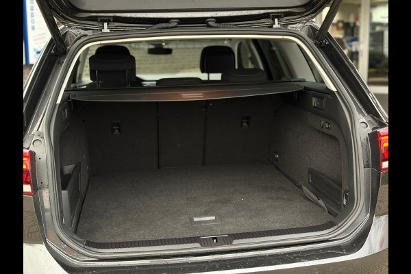 Volkswagen Passat Variant 1.4 TSI PHEV GTE Business | Navi, ACC, Head-Up, Camera, Stoelverw., Climate, Trekhaak, App Connect |