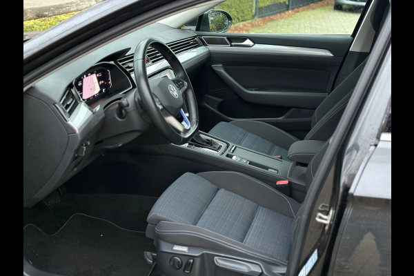 Volkswagen Passat Variant 1.4 TSI PHEV GTE Business | Navi, ACC, Head-Up, Camera, Stoelverw., Climate, Trekhaak, App Connect |