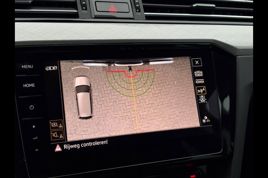Volkswagen Passat Variant 1.4 TSI PHEV GTE Business | Navi, ACC, Head-Up, Camera, Stoelverw., Climate, Trekhaak, App Connect |
