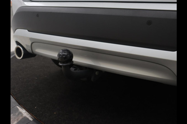 BMW X1 sDrive18i High Executive | Head-Up | Trekhaak | Leder | Stoelverwarming | Sportstoelen | Full LED | Park Assist | Climate control | Bluetooth | Navigatie | Cruise control