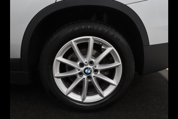 BMW X1 sDrive18i High Executive | Head-Up | Trekhaak | Leder | Stoelverwarming | Sportstoelen | Full LED | Park Assist | Climate control | Bluetooth | Navigatie | Cruise control
