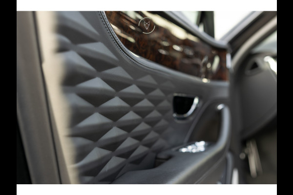 Bentley Flying Spur 4.0 V8 Exclusive|Mulliner|Blackline|Naim Sound