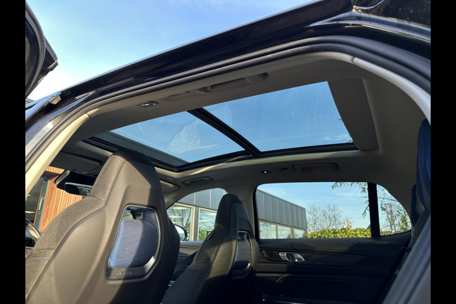 Lynk & Co 01 1.5 Panoramadak Premium Audio Keyless Dodehoek 20''LM