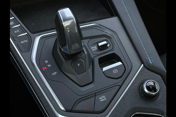 Lynk & Co 01 1.5 Panoramadak Premium Audio Keyless Dodehoek 20''LM