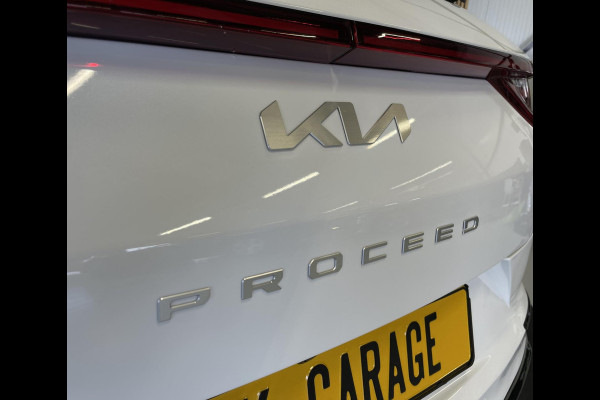 Kia ProCeed 1.5 T-GDi GT-PlusLine|160PK|DIGITAL COCKPIT|PANO|ACC|KEYLESS|JBL|STOEL-,STUURVERW.|CAMERA|CARPLAY|INCL. BTW|1e EIG.|
