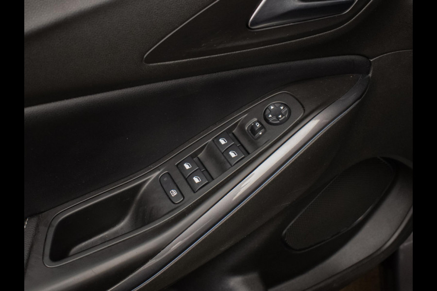 Opel Grandland X 1.2 Turbo Edition 2020 Sport (APPLE CARPLAY,CAMERA,NAVI,CLIMATE,CRUISE,GETINT,SPORTSTOELEN,LM VELGEN,NETTE STAAT)