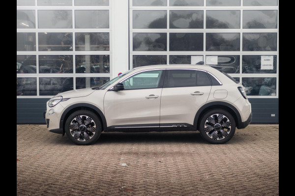 Fiat 600 1.2 Hybrid 110pk La Prima | Leder | Stoelmassage | Camera | Carplay | Adapt. Cruise | Winter Pack